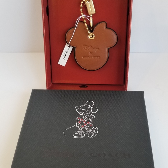 Minnie/ Coach Hangtag - Picture 2 of 4